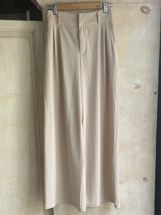 ALO Yoga Pants - Alo Yoga Wide Leg Dreamscape Women's Trouser Beige Size XS